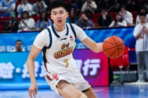 媒体人：段睿骐两赛季21场比赛全负 CBA生涯首胜有望在辽宁获得