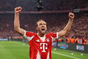 凯恩亲笔：试训曾被阿森纳、热刺拒绝，小时候甚至踢过中卫和后腰