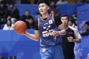 媒体人：辽宁男篮付出了一千万左右的现金得到段睿骐的签约权